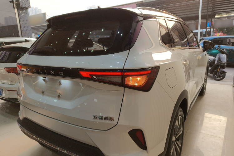 五菱汽车 五菱星辰 2021款 1.5T CVT星曜版车身外观6005