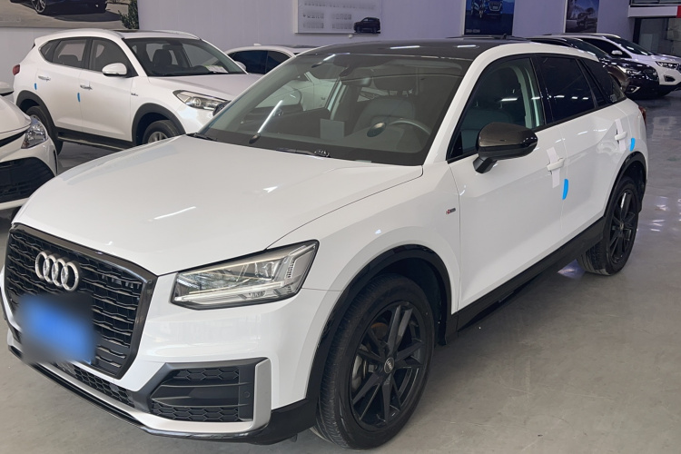 奥迪Q2L 2021款 35 TFSI 进取动感型车身外观1