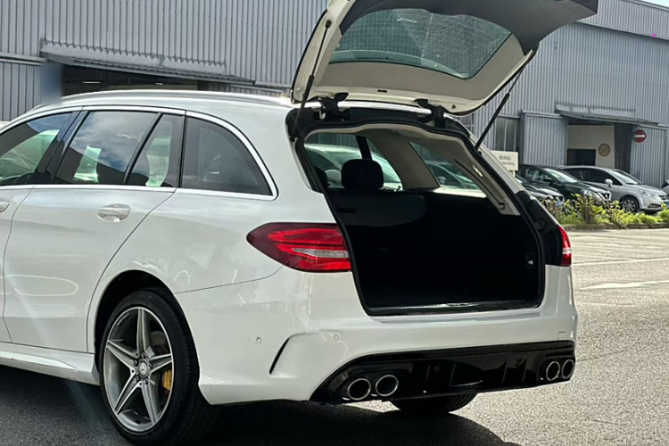 奔驰C级(进口) 2017款 C 200 旅行轿车中控内饰7009