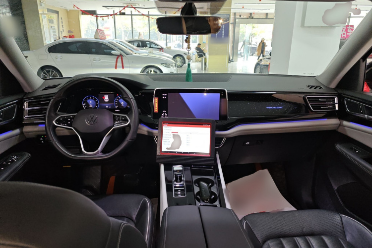 大众 途昂 2021款 330TSI 两驱尊崇豪华版中控内饰12