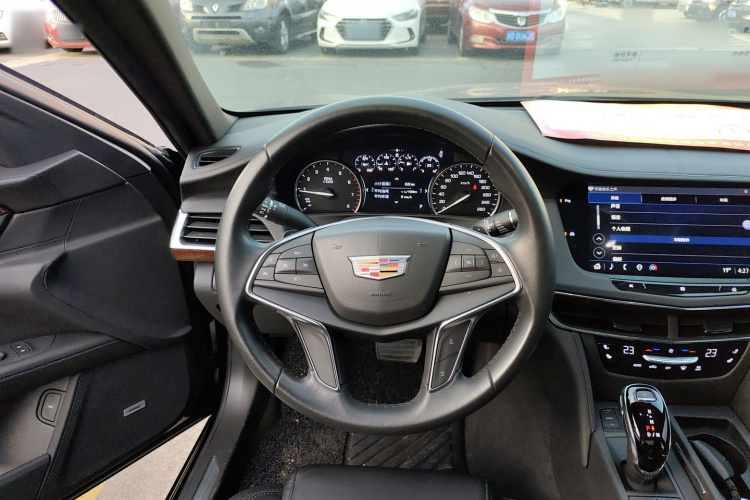凯迪拉克CT6 2022款 28T 风尚型中控内饰13