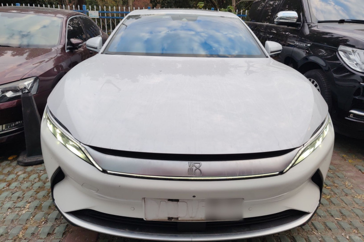 比亚迪 汉 2020款 EV 四驱高性能版旗舰型车身外观2