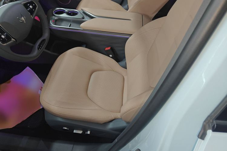 ARCFOX极狐 极狐 阿尔法T5(ARCFOX αT5) 2024款 660 MAX局部细节19