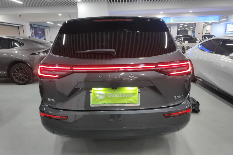 鸿蒙智行 问界M7 2024款 1.5T 后驱Plus版 5座车身外观6