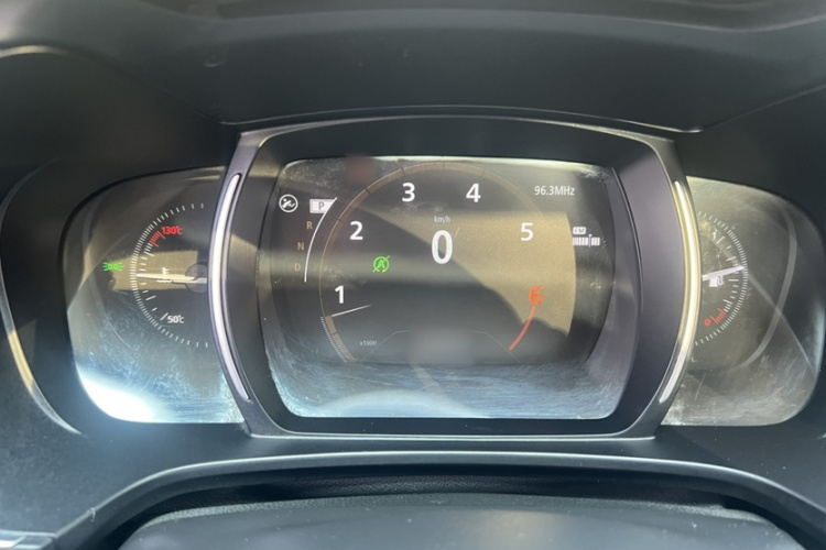 雷诺 科雷傲 2018款 2.0L 两驱豪华版局部细节9004