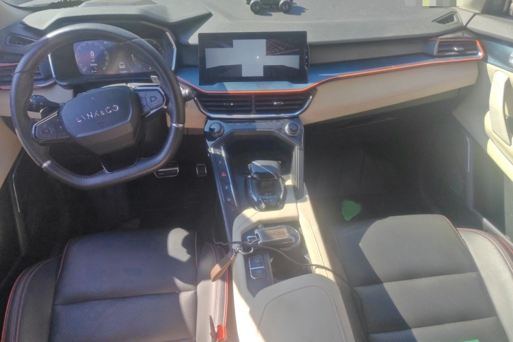 领克06 2020款 1.5T 耀Halo中控内饰7002