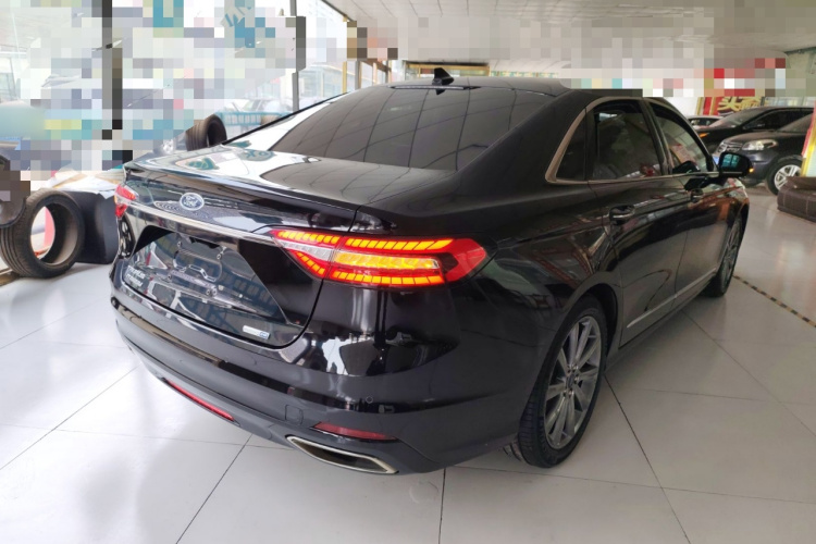 福特 金牛座 2019款 EcoBoost 245 尊享版车身外观7