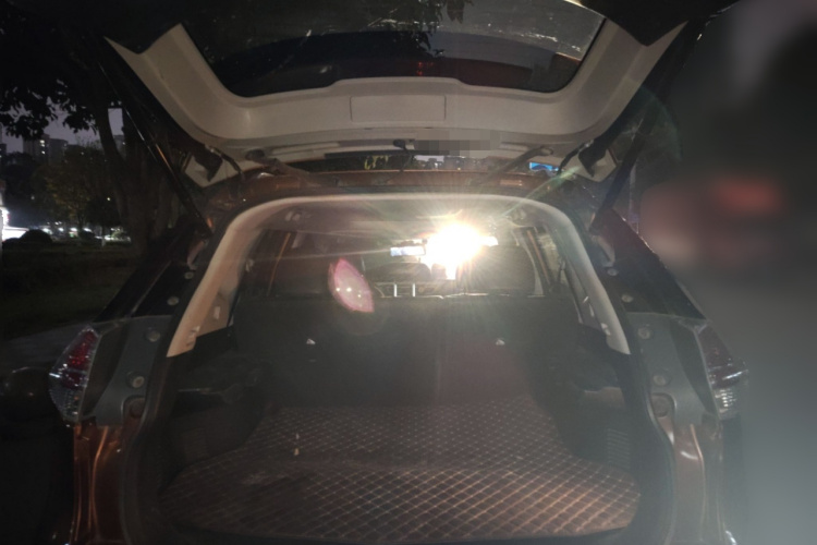 日产 奇骏 2014款 2.5L CVT豪华版 4WD中控内饰23