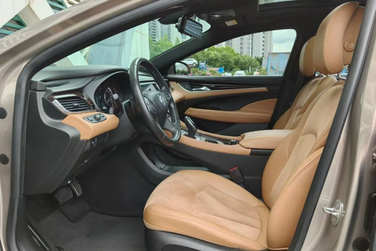 别克 君越 2016款 20T 精英型中控内饰7003