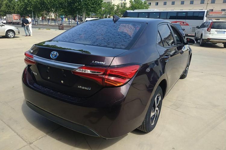 丰田 雷凌 2017款 改款双擎 1.8H GS E-CVT精英天窗版 国V车身外观7