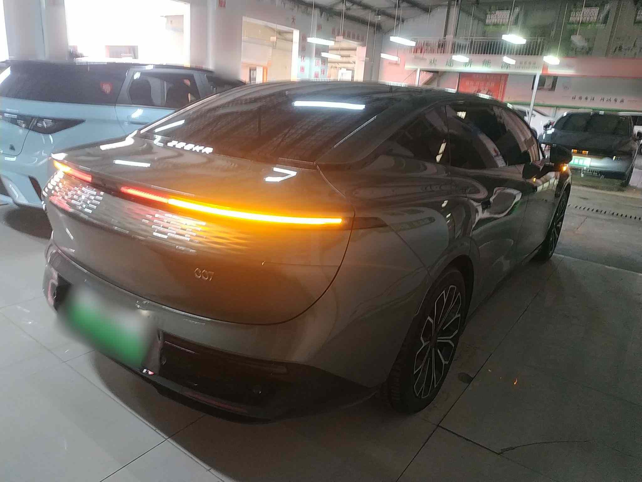 极氪007 2025款 后驱智驾版 75kWh(5)