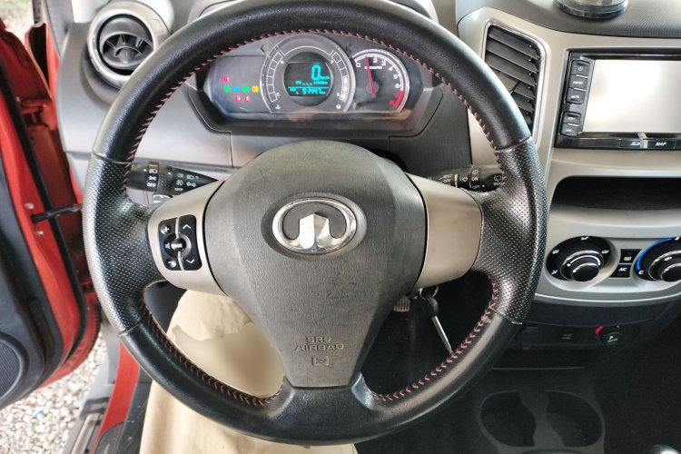 长城M4 2012款 1.5L 手动豪华型局部细节13