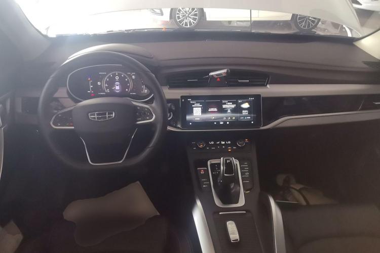 吉利汽车 博越 2021款 百万款 1.8TD DCT两驱豪华型中控内饰12