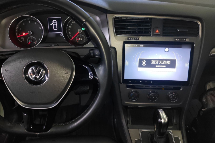 大众 高尔夫 2016款 230TSI 自动舒适型中控内饰12