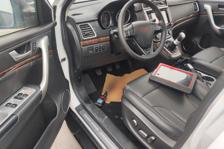 哈弗H6 2015款 改款 运动版 1.5T 手动两驱精英型中控内饰20