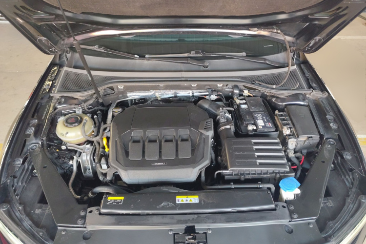 大众 迈腾 2020款 330TSI DSG 豪华型机舱底盘24