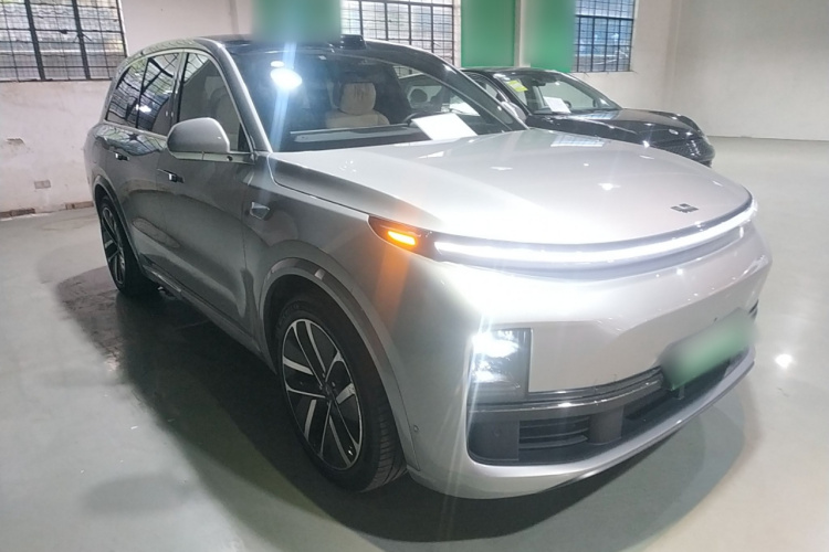 理想汽车 理想L8 2024款 Ultra车身外观6002