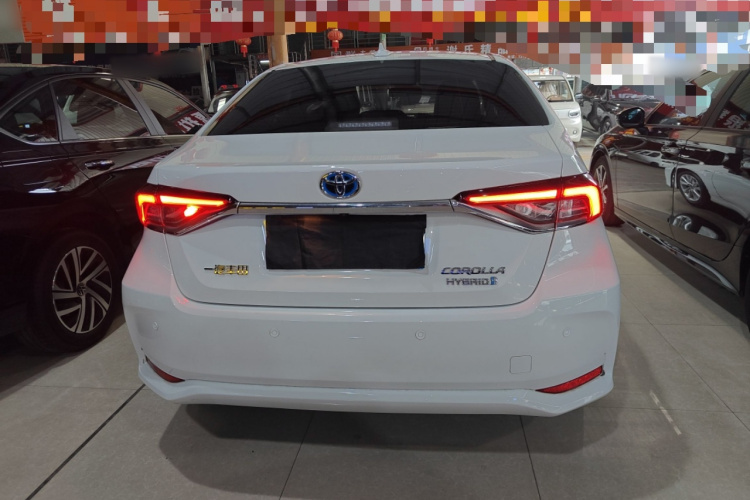 丰田 卡罗拉 2023款 1.8L 智能电混双擎 精英版车身外观6004