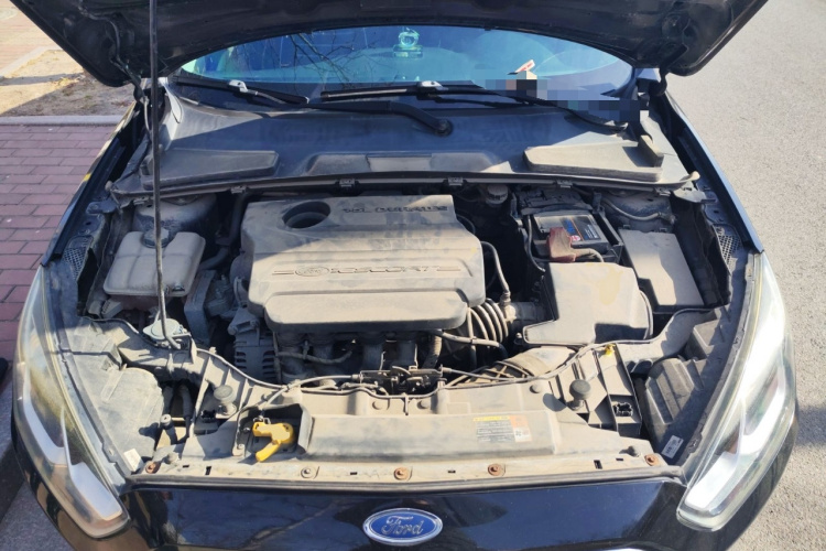 福特 福睿斯 2015款 1.5L 手动舒适型局部细节24