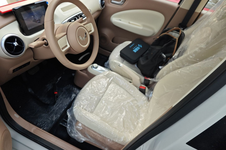 五菱汽车 宏光MINIEV 2025款 四门版 进阶款中控内饰19