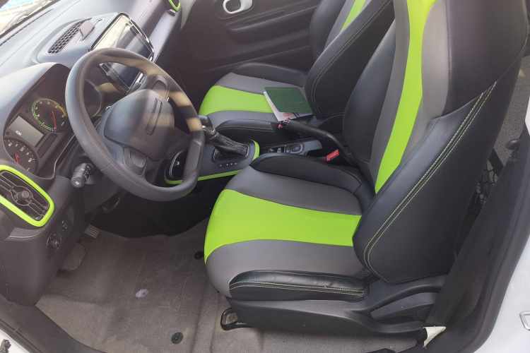 荣威 科莱威CLEVER 2021款 302km全能版中控内饰19