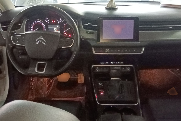 雪铁龙C5 2017款 350THP 自动豪华型中控内饰12