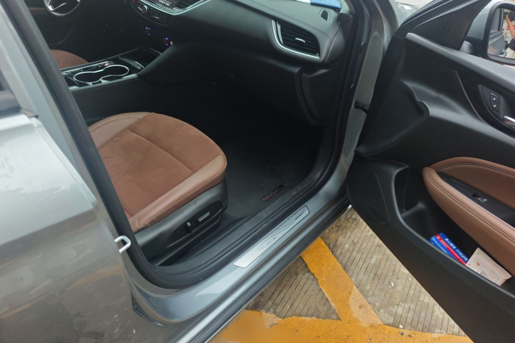 别克 君威 2023款 552T 智享型局部细节9005