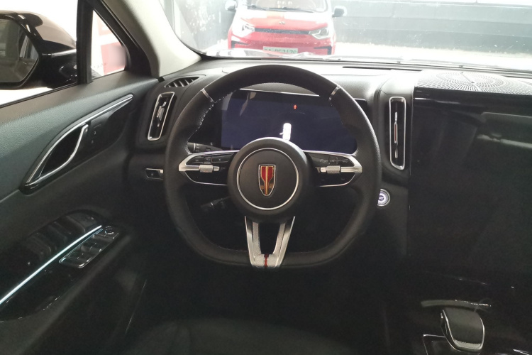 红旗HS3 PHEV 2024款 PHEV 115km 劲为版中控内饰13