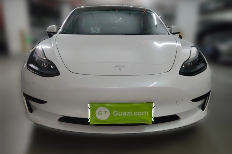 特斯拉 Model 3 2022款 后轮驱动版车身外观2