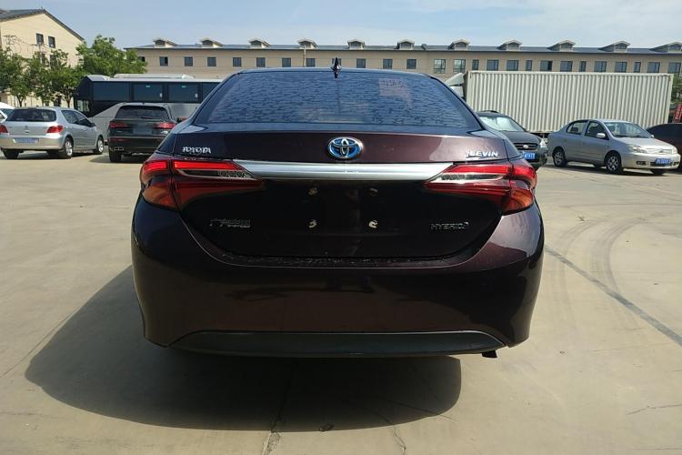 丰田 雷凌 2017款 改款双擎 1.8H GS E-CVT精英天窗版 国V车身外观6