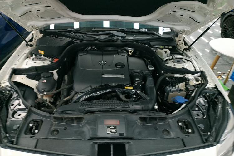 奔驰CLS 2015款 CLS 260机舱底盘24