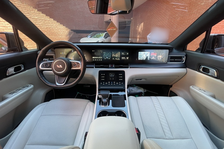 理想汽车 理想ONE 2020款 增程6座版中控内饰7005