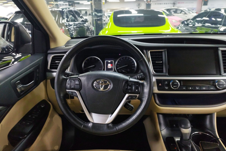 丰田 汉兰达 2018款 2.0T 四驱至尊版 7座 国V中控内饰13