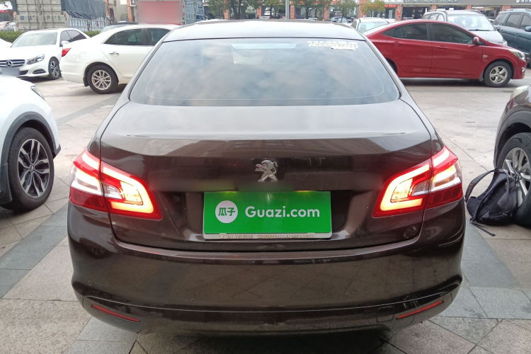 标致408 2014款 1.8L 自动豪华版车身外观6