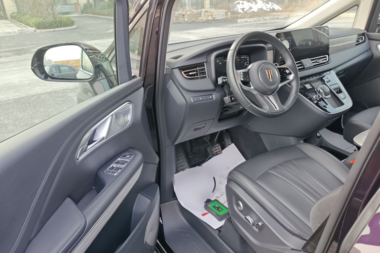 红旗HQ9 PHEV 2024款 2.0T 四驱商务版中控内饰7003