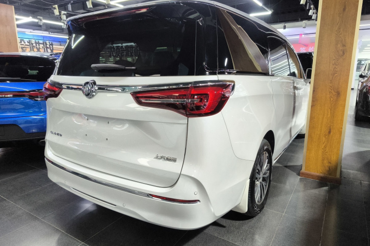 别克GL8 2023款 ES陆尊 舒适型车身外观7