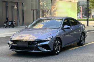 现代 伊兰特 2023款 1.5L CVT LUX尊贵版