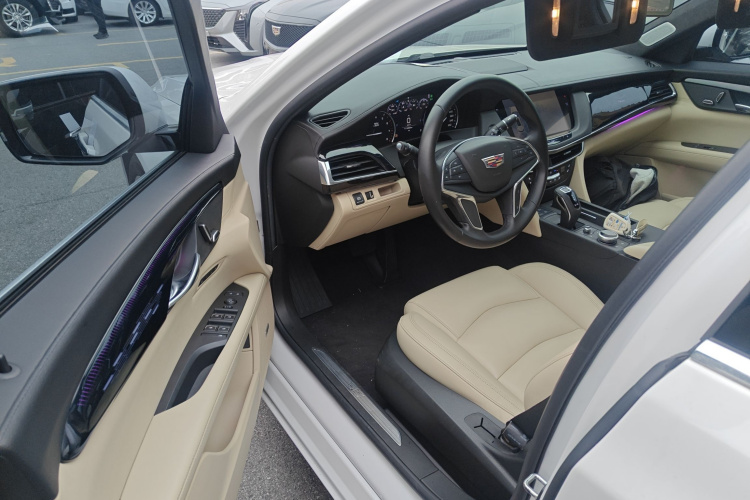 凯迪拉克CT6 2019款 28T 时尚型中控内饰7003