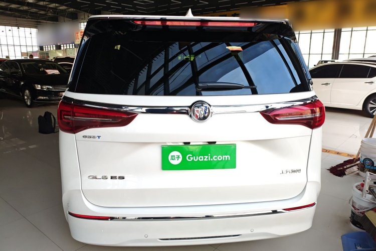 别克GL8 2022款 ES陆尊 653T 豪华型车身外观6