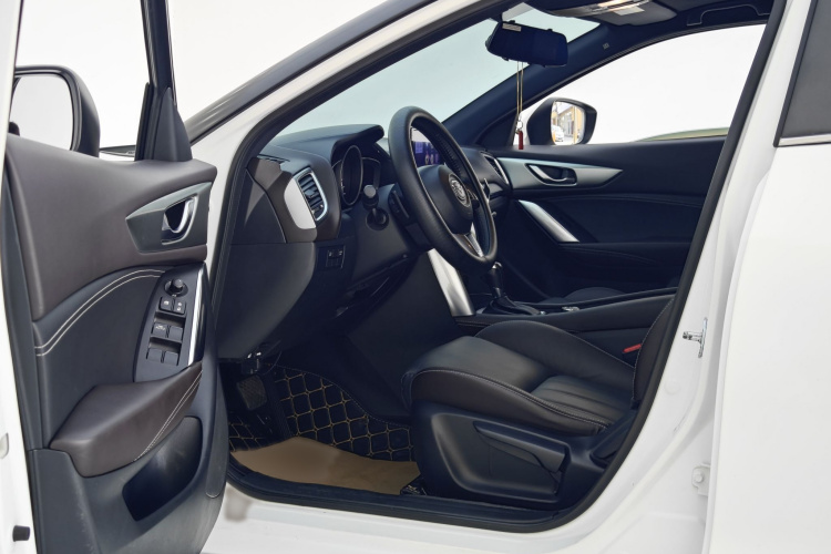 马自达CX-4 2016款 2.5L 自动四驱蓝天激情版中控内饰7014