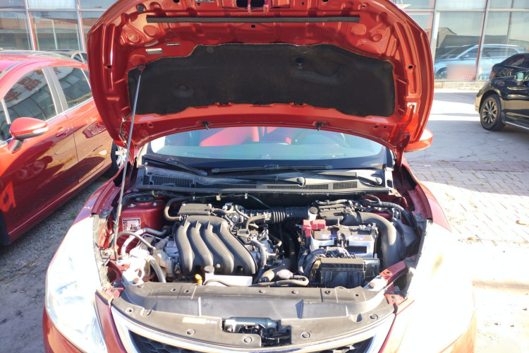 日产 骐达TIIDA 2014款 1.6L CVT舒适型机舱底盘24