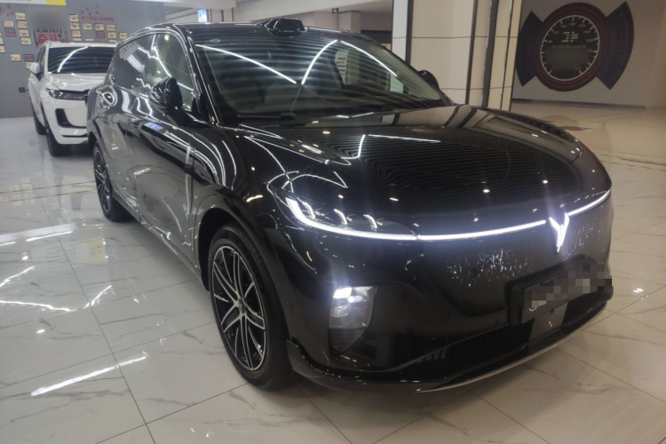 岚图汽车 岚图知音 2025款 四驱乾崑版车身外观3