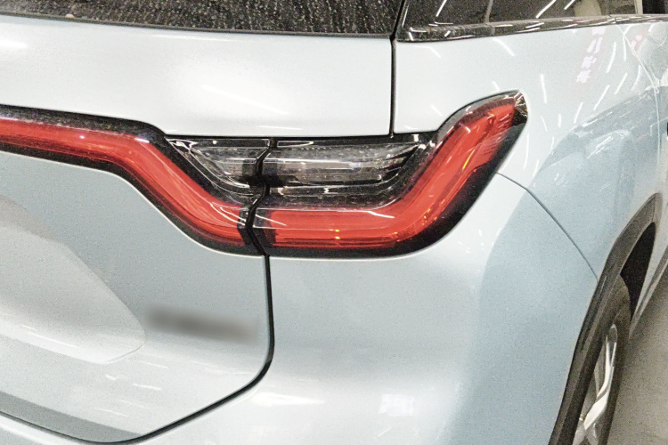 蔚来ES6 2020款 600KM 运动版车身外观9