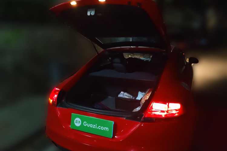 奥迪TT 2010款 TT 2.0TFSI典藏版中控内饰23