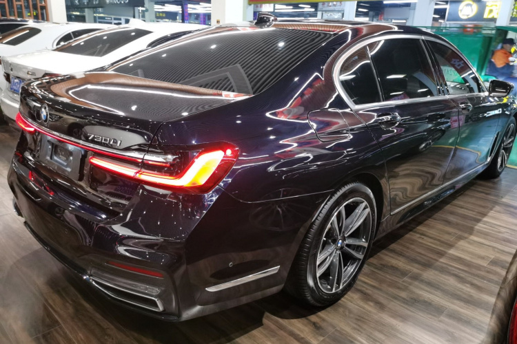 宝马7系 2019款 改款 730Li M运动套装车身外观7