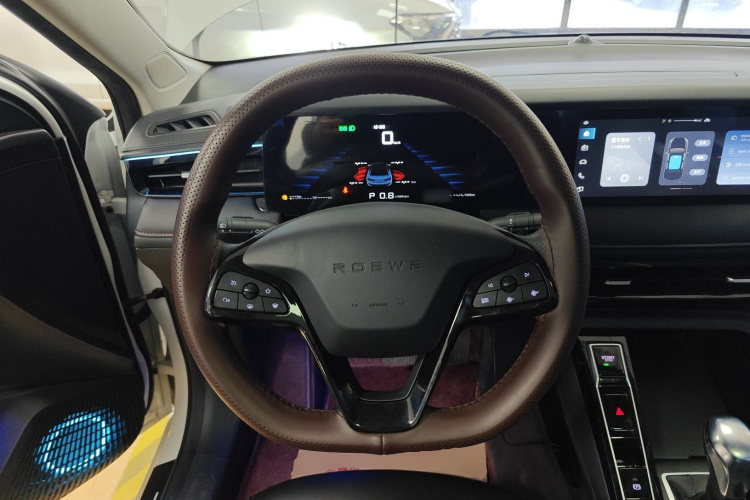 荣威i5 2023款 1.5L CVT豪华版中控内饰13