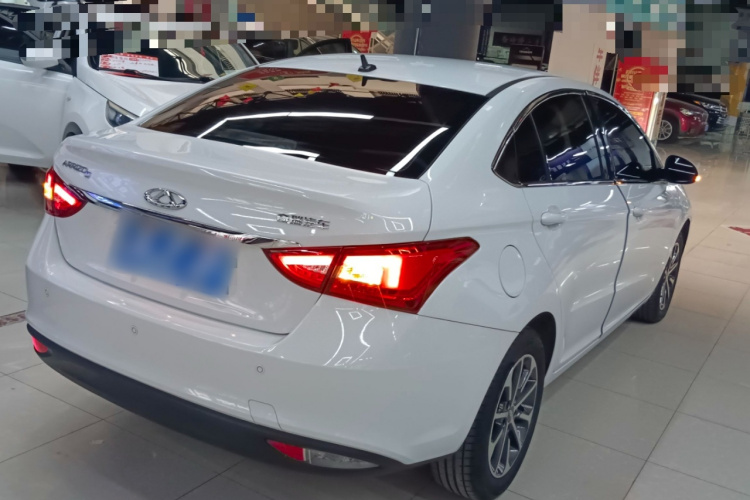 奇瑞 艾瑞泽5 2021款 PRO 1.5L 手动青春版车身外观7