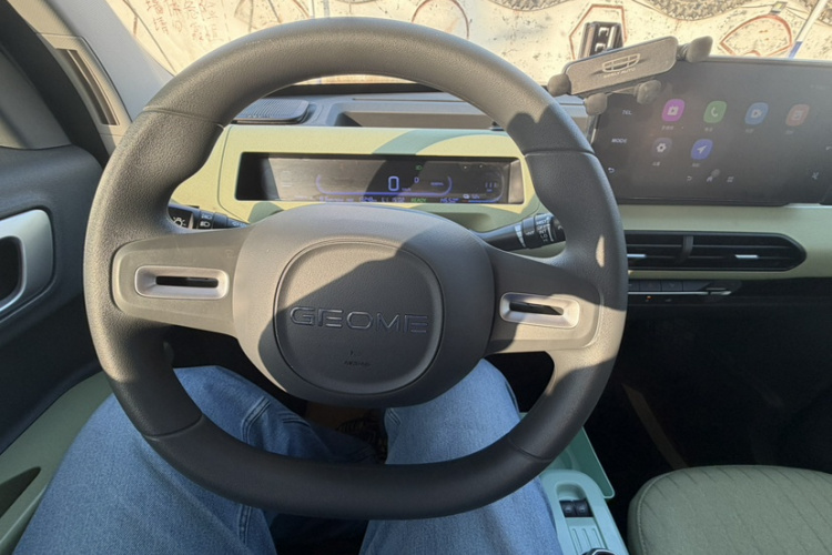 吉利银河 2024款 熊猫mini 200km 耐力熊局部细节13