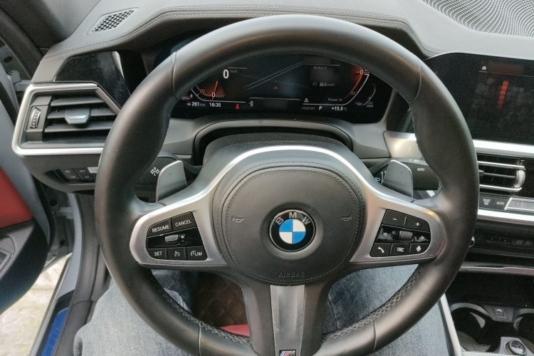 宝马4系 2022款 改款 425i M运动曜夜套装中控内饰13