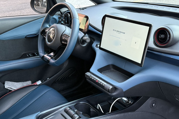 比亚迪 海豚 2021款 401km 骑士版中控内饰7007